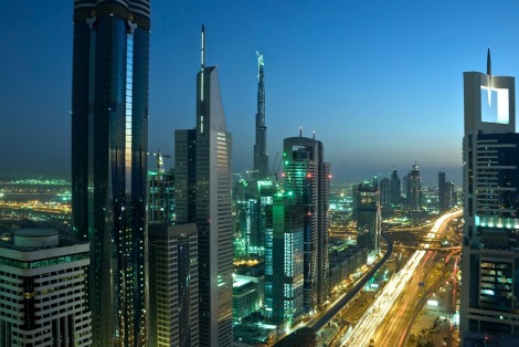 Dubai-skyline-at-night